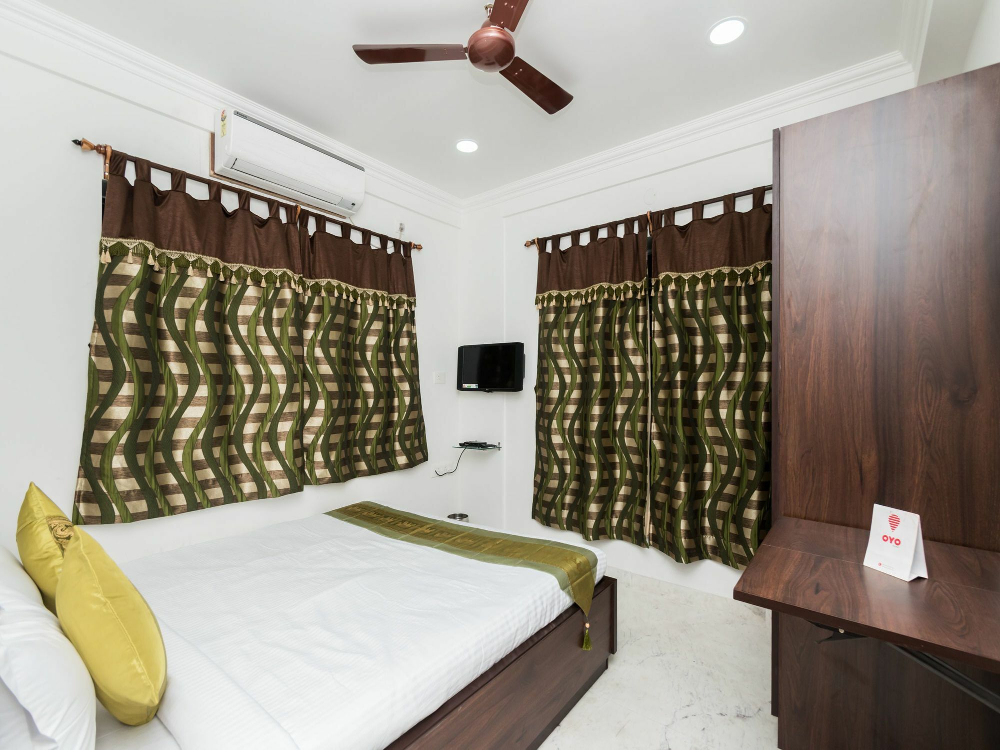 Super Hotel O New Town Near Axis Mall Formerly Spandan Inn Calcutta Exteriör bild
